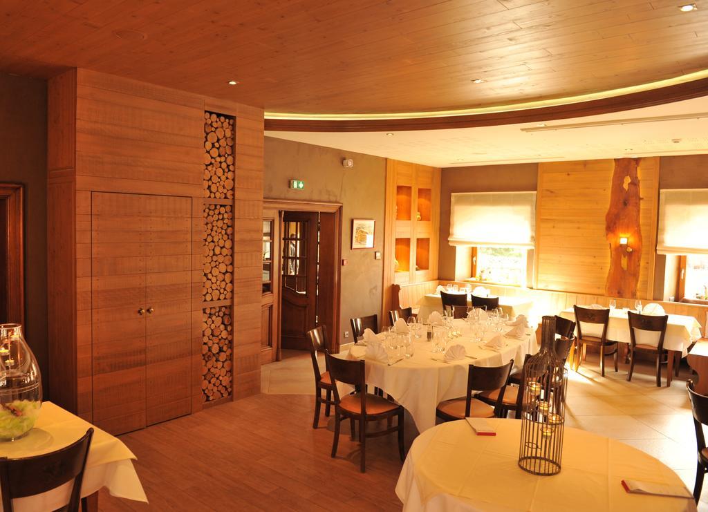 Restaurant A L'Aigle Hotel Wimmenau Bagian luar foto