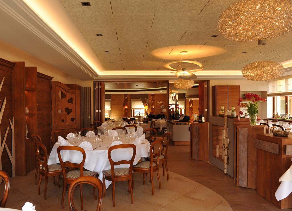 Restaurant A L'Aigle Hotel Wimmenau Bagian luar foto
